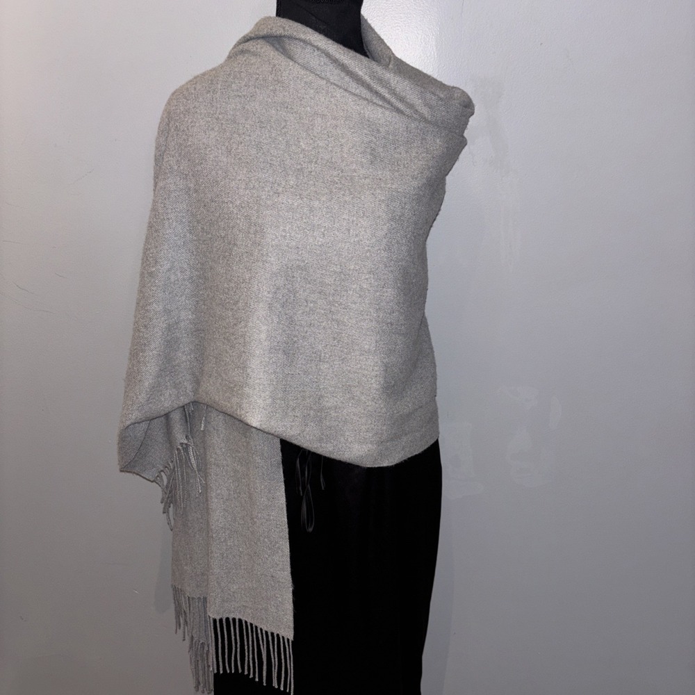 Halara Soft Heather Grey Knit Fringe Casual Scarf Shawl Soft 72"x 27" Formal